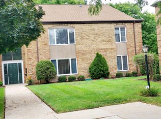480 Barkwood Dr NW, Grand Rapids, MI 49534