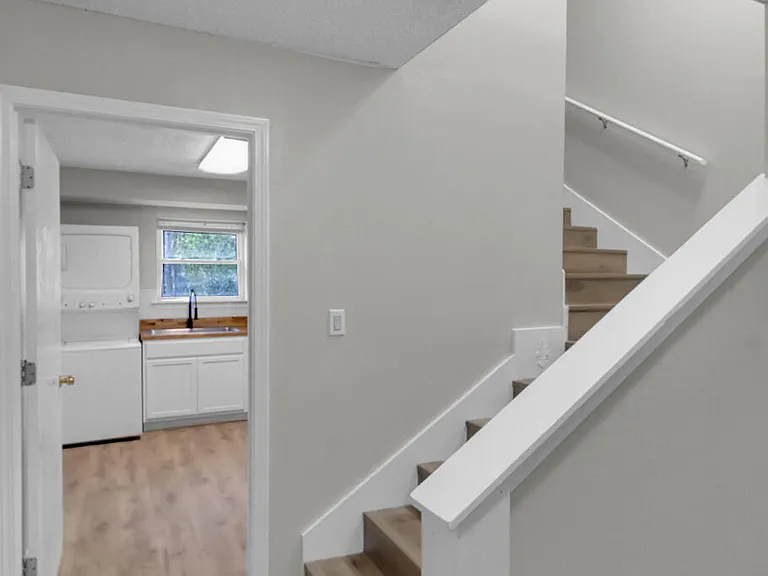 300 Wildwood St — Photo 20