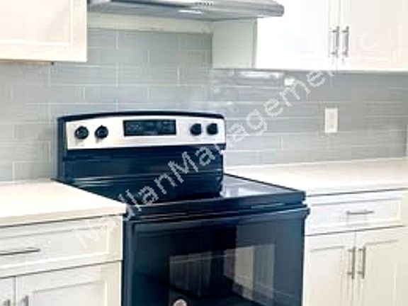 5th image of 1545 NW 8th Ave APT 105