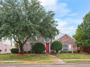 1684 Castle Rock Dr, Lewisville, TX 75077