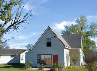 111 Shelby Ave, Edinburgh, IN 46124