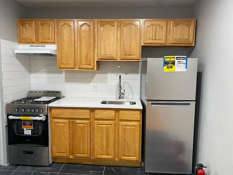 541 Walnut St #B-3 — Photo 4