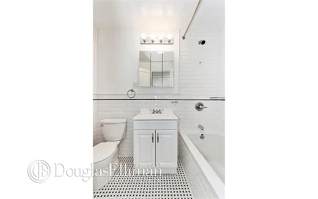 Sold by Douglas Elliman | media 14