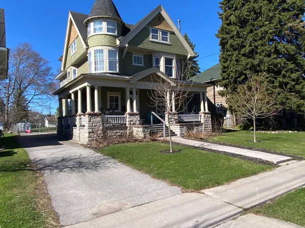318 E Spruce St, Sault Sainte Marie, MI 49783