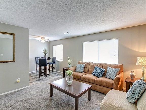 3rd image of 616 NE 38th St #617101