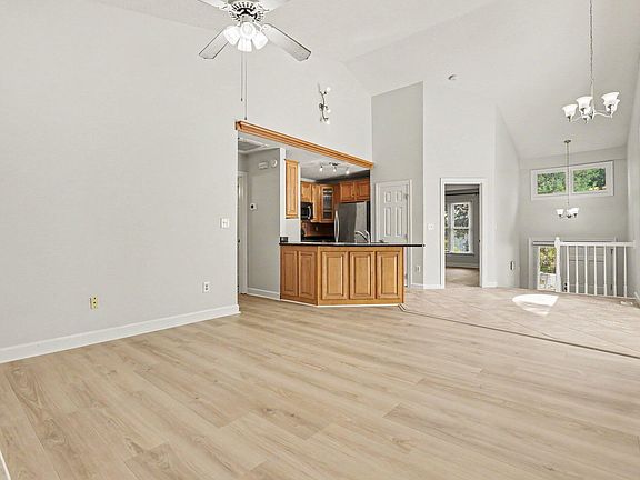 4th image of 106 Kingsley Woods Dr