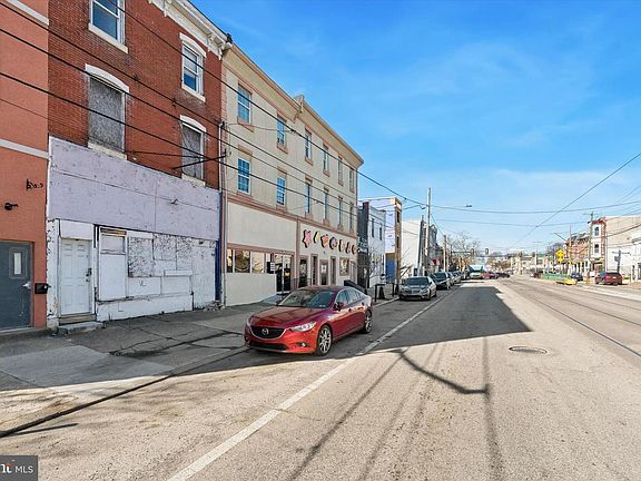 5th image of 4030 W Girard Ave