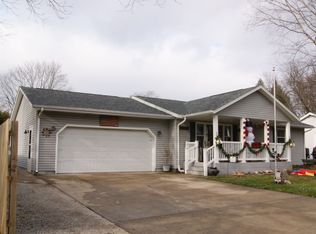 1216 Greenway St, La Porte, IN 46350