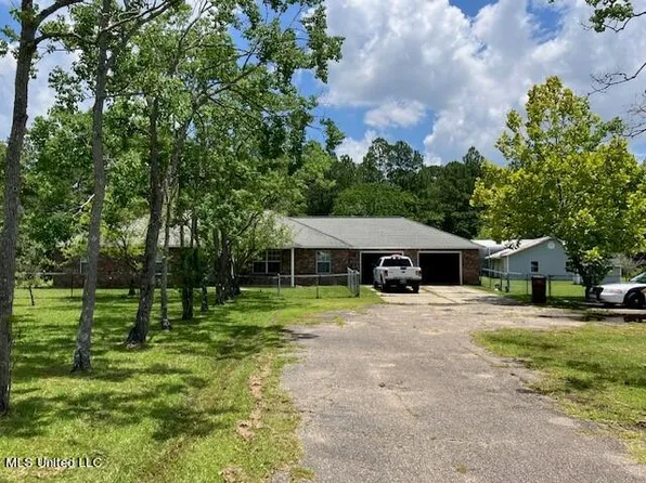 6222 Shady Creek Dr, Biloxi, MS 39532