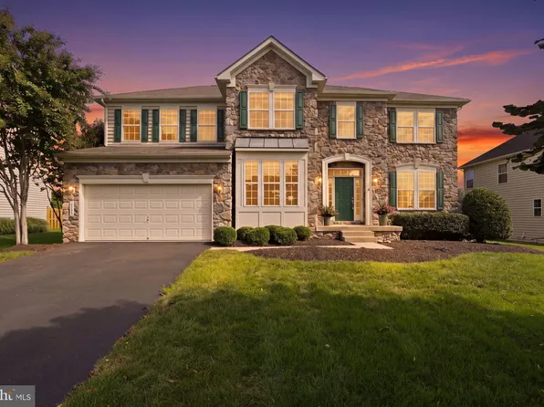 42222 Cameron Parish Dr, Ashburn, VA 20148