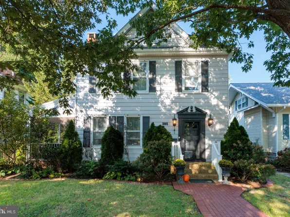 305 S Aurora St, Easton, MD 21601