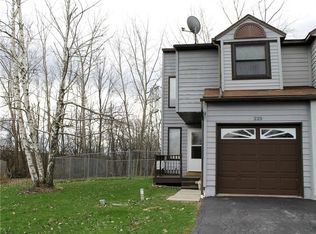 225 Quincy Pl, Liverpool, NY 13088