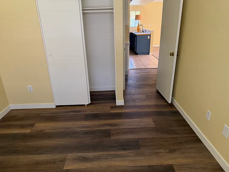 3142 W James St — Photo 22