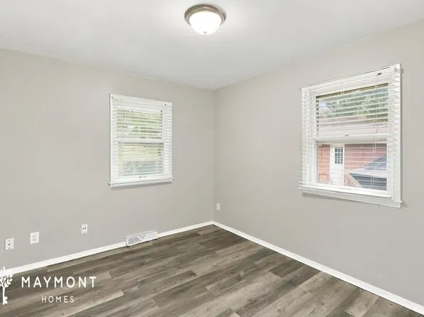 603 NW 88th St, Kansas City, MO 64155