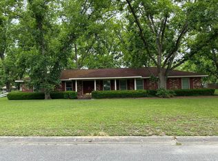 2504 Mahan Dr, Waycross, GA 31501