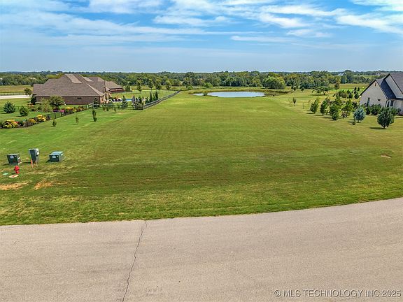 2nd image of 6743 S 310th East Pl