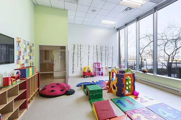 Rented by LL Real Estate Services | media 2