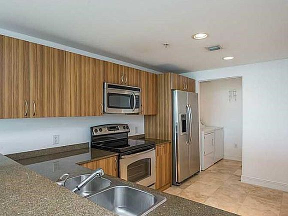 2nd image of 6305 Indian Creek Dr APT 6C