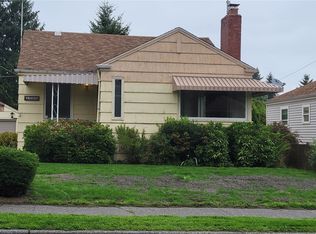 3906 SW Holden St, Seattle, WA 98136