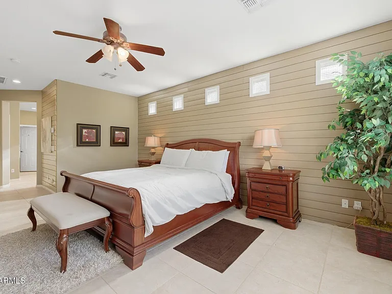 1740 W Bartlett Way — Photo 11