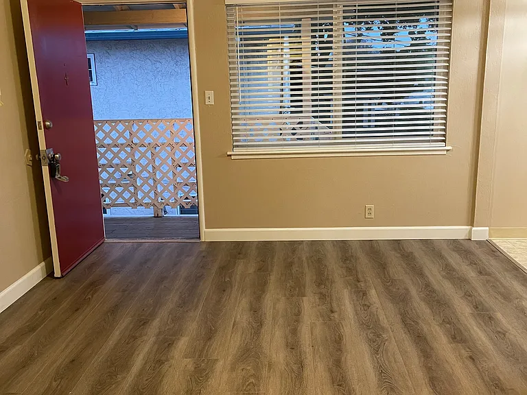 190 Boston Ave #5 — Photo 3