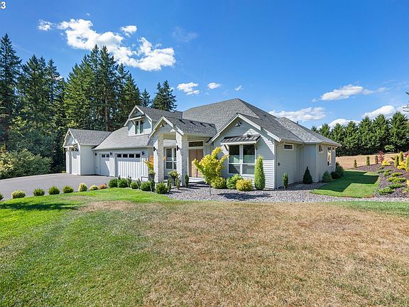 4th image of 15708 NE 194th Ct