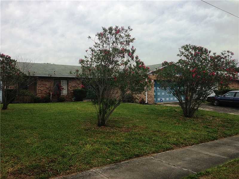 2nd image of 1217 N Hart Blvd