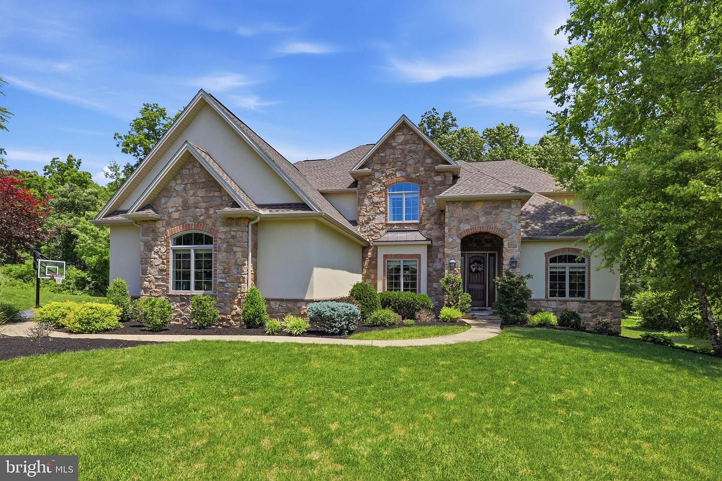 1392 Fox Hill Dr, Palmyra, PA 17078 | Zillow