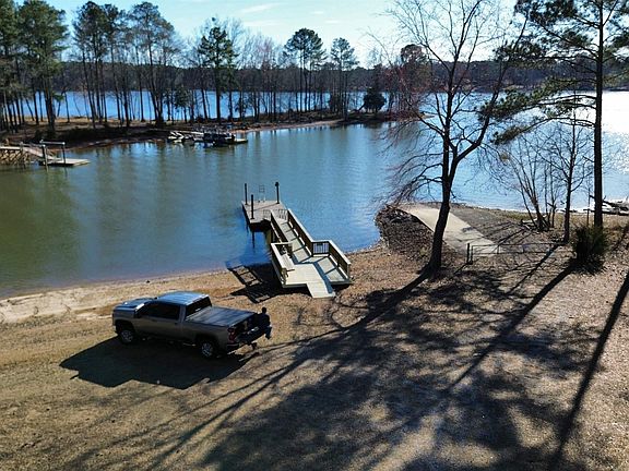 5th image of 246 Harbor View Dr