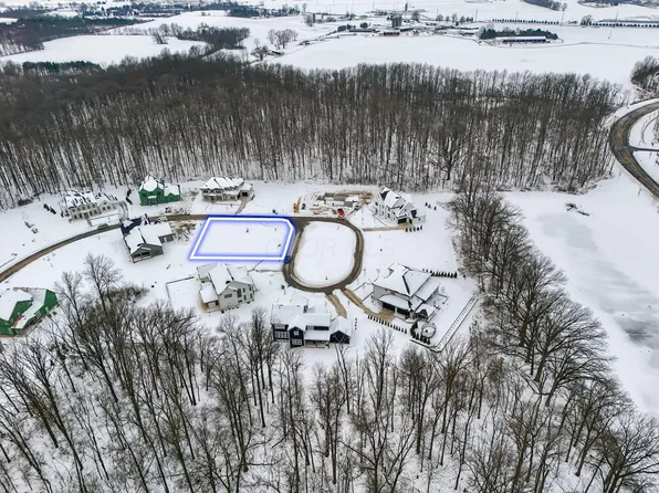 8340 Canopy Glen Dr, Plain City, OH 43064