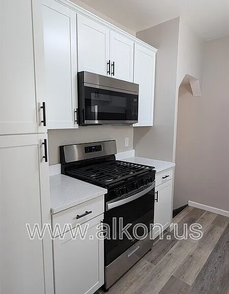 998 Clifton Rd — Photo 15