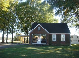 1620 Hinton St, Corinth, MS 38834