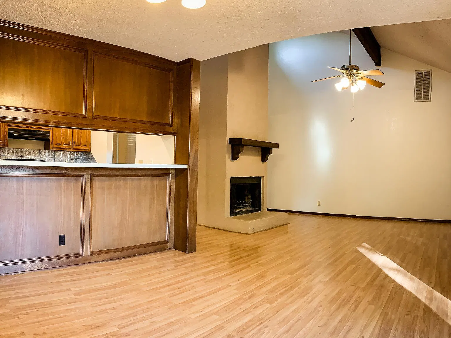3 bed, 1658 sqft, $1,850 — Photo 3