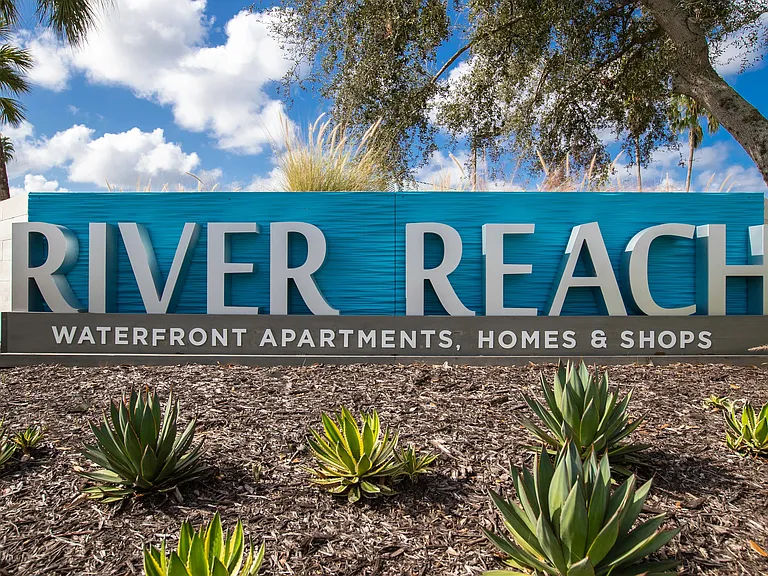River Reach Apartment Homes boast a vibrant dining and retail scene just steps away. Elevate your lifestyle with the ultimate convenience of a dynamic and bustling community hub!