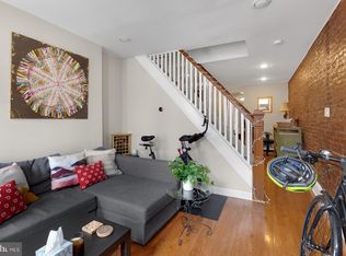 418 E Flora St, Philadelphia, PA 19125