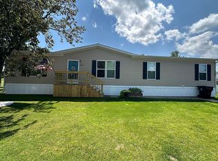 552 Dorchester Dr, Dimondale, MI 48821