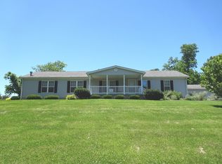 400 S Court St, Grayville, IL 62844