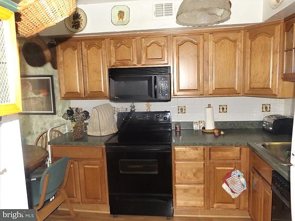 3rd image of 1243 Suzann Dr