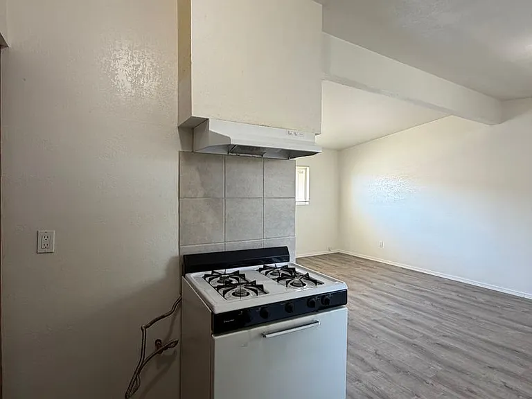 P170 — Photo 8