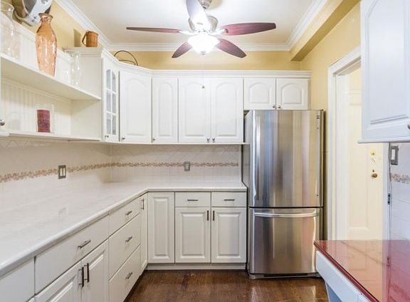 4th image of 4 Park Ln APT 2J