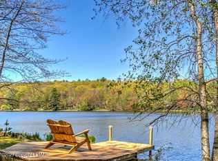 173 E Shore Dr, Dingmans Ferry, PA 18328