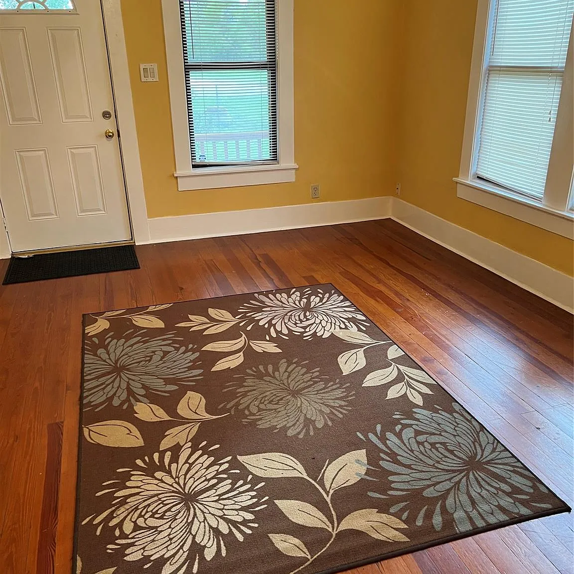 3 bed, 2.0 bath, 1288 sqft, $1,650 — Photo 4