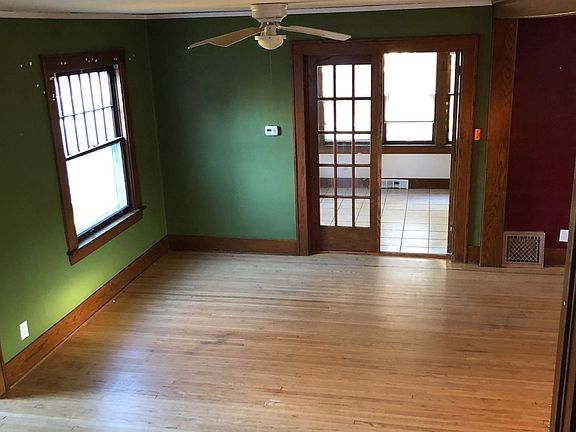 3rd image of 721 Northwestern Ave