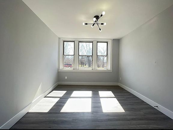 4th image of 141 Park Ave APT 6