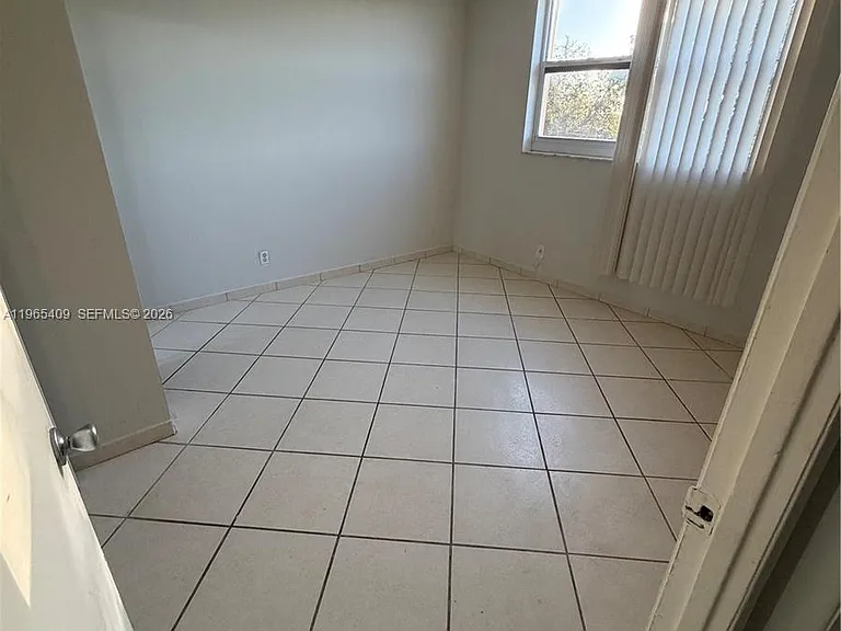 1830 Dixieanna St #406 — Photo 11