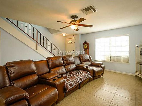 2nd image of 517 Bayberry Dr
