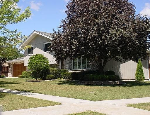 1st image of 8500 W 169th St