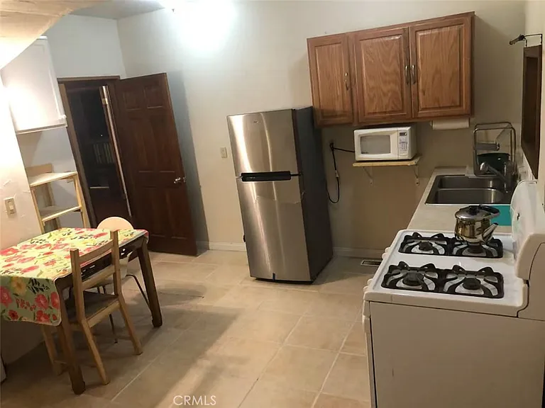 652 Arbula Dr — Photo 8