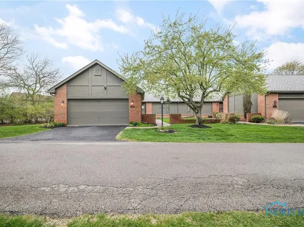 7 Glades Dr, Perrysburg, OH 43551