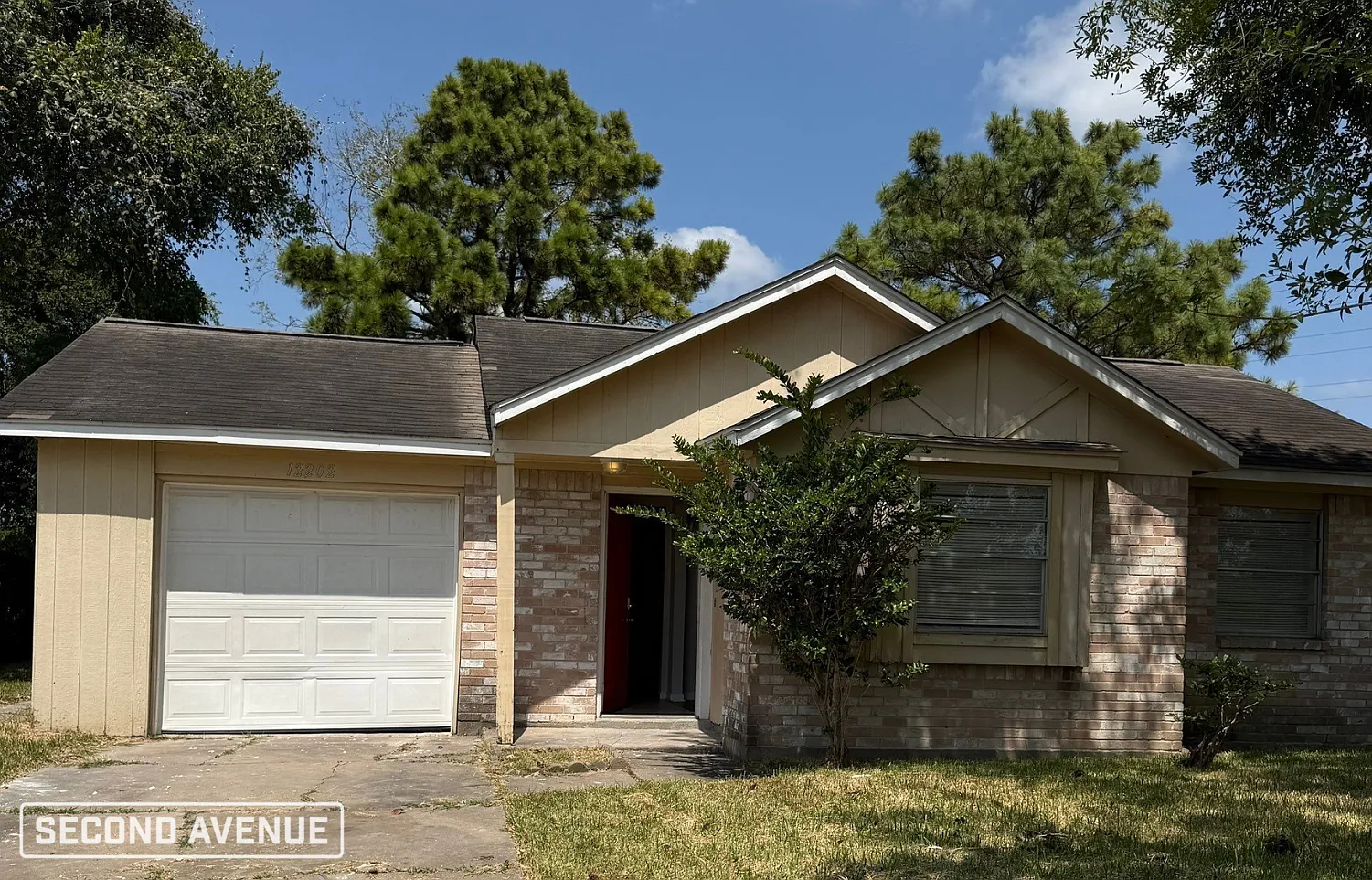 3 bed, 2.0 bath, 1378 sqft, $1,495 — Photo 1